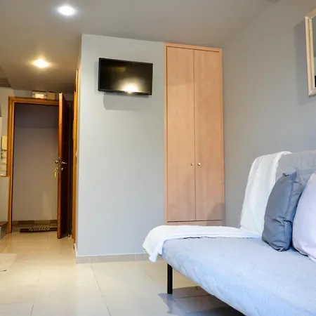 Wooden Ceiling Up To 4 * Kalamata